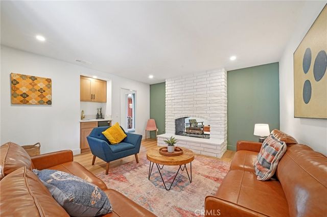 1500 Country Club, Riverside, CA 92506