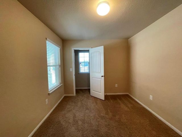 3400 Ortman DR, Pflugerville, TX 78660