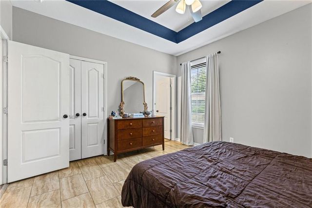 1010 NW Scenic Drive, Grain Valley, MO 64029
