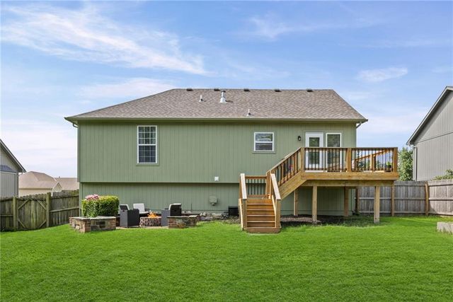 1010 NW Scenic Drive, Grain Valley, MO 64029