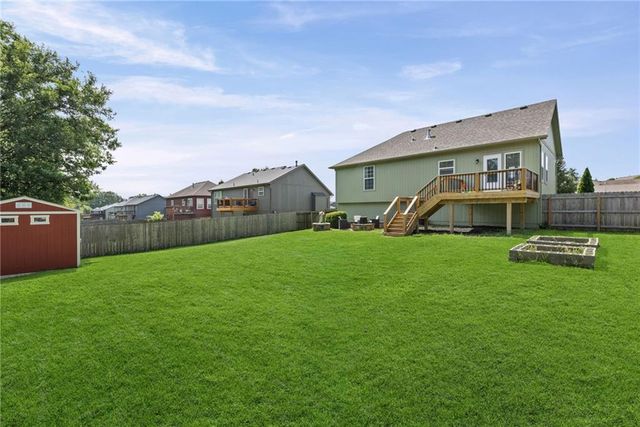 1010 NW Scenic Drive, Grain Valley, MO 64029