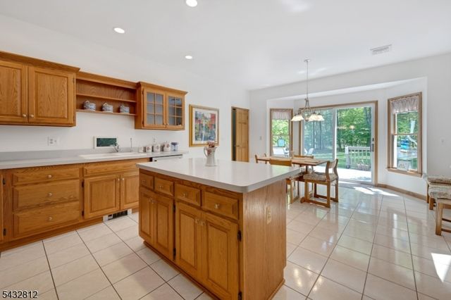 55 Under Rock Rd, Sparta Twp., NJ 07871