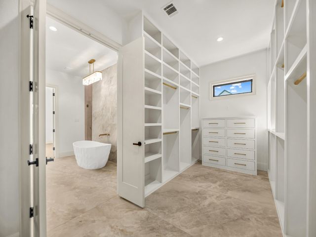 520 Royal Santana Run, Weatherford, TX 76087