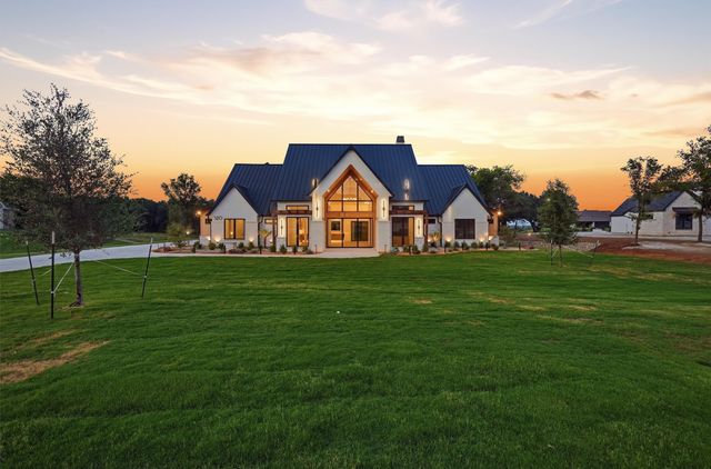 520 Royal Santana Run, Weatherford, TX 76087