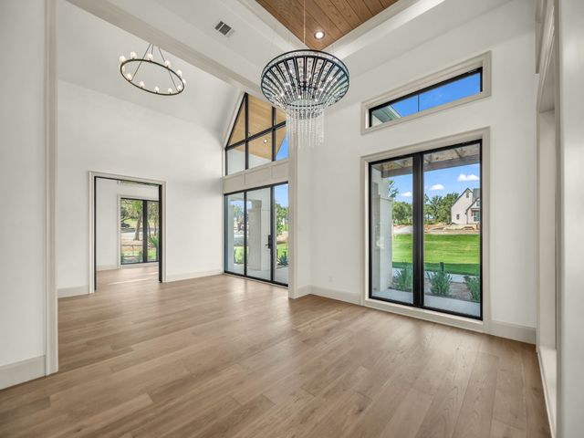 520 Royal Santana Run, Weatherford, TX 76087
