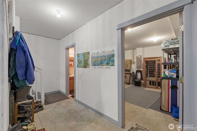 81 N Fawn Drive, Hoodsport, WA 98548