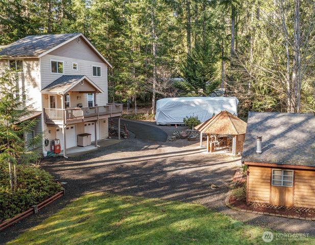 81 N Fawn Drive, Hoodsport, WA 98548