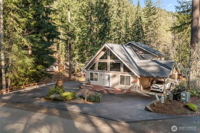 81 N Fawn Drive, Hoodsport, WA 98548