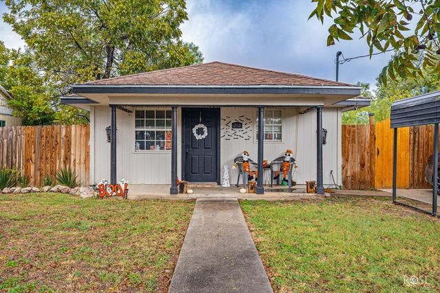 210 W 10th St, San Angelo, TX 76903