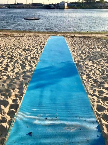 4 Van Bummel Road, Buzzards Bay, MA 02532