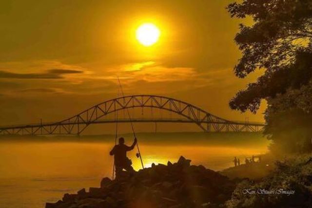 4 Van Bummel Road, Buzzards Bay, MA 02532