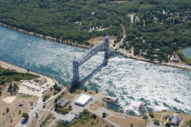 4 Van Bummel Road, Buzzards Bay, MA 02532