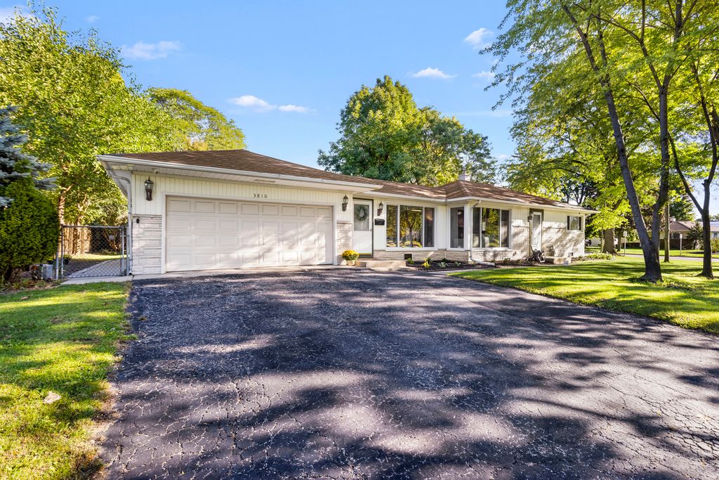 3810 Bobwhite Lane, Rolling Meadows, IL 60008 — photo 2