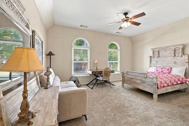 8575 STABLEMILL LN, Memphis, TN 38016