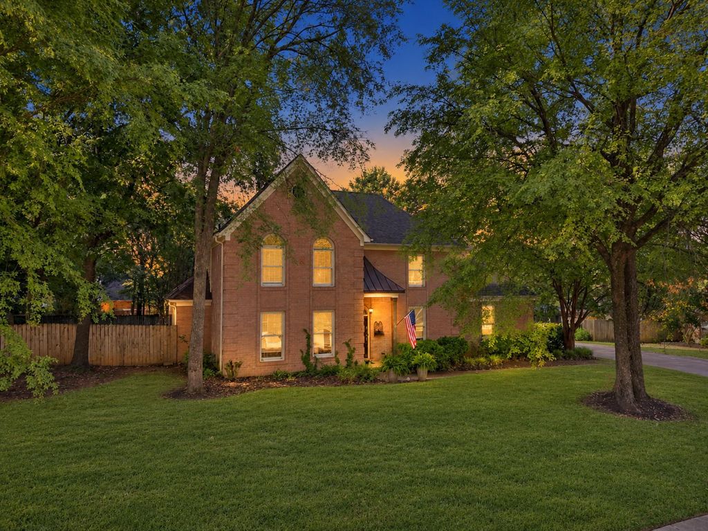 8575 STABLEMILL LN, Memphis, TN 38016