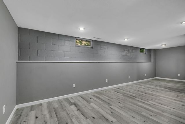 122 30th Avenue N, Saint Cloud, MN 56303
