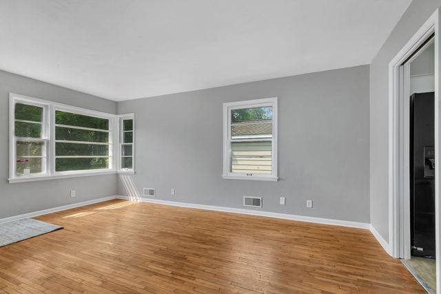 122 30th Avenue N, Saint Cloud, MN 56303