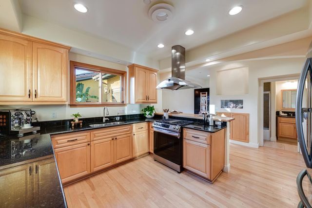 421 Centennial Street, Santa Cruz, CA 95060