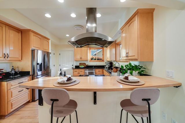 421 Centennial Street, Santa Cruz, CA 95060