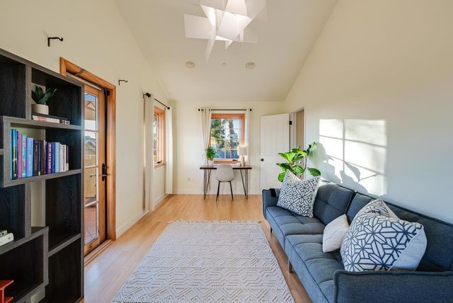 421 Centennial Street, Santa Cruz, CA 95060