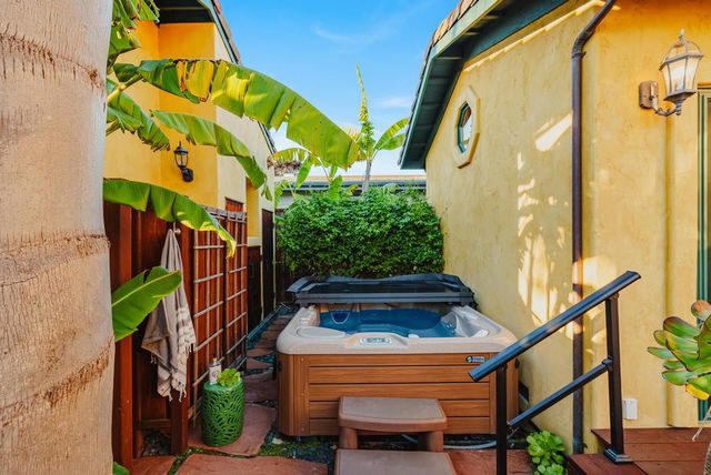 421 Centennial Street, Santa Cruz, CA 95060