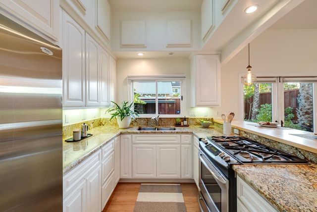 421 Centennial Street, Santa Cruz, CA 95060