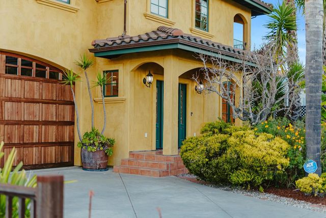 421 Centennial Street, Santa Cruz, CA 95060