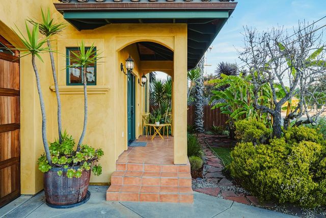 421 Centennial Street, Santa Cruz, CA 95060