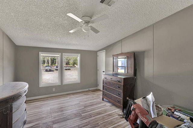 141 WOODS ROAD, San Mateo, FL 32187
