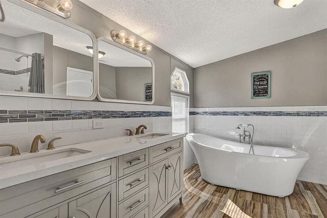 141 WOODS ROAD, San Mateo, FL 32187