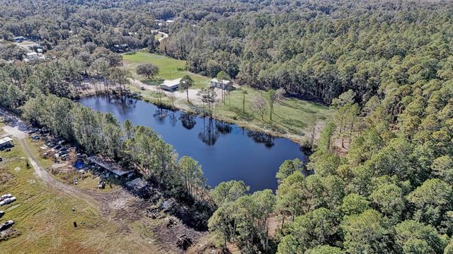 141 WOODS ROAD, San Mateo, FL 32187