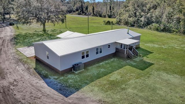 141 WOODS ROAD, San Mateo, FL 32187