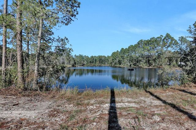 141 WOODS ROAD, San Mateo, FL 32187