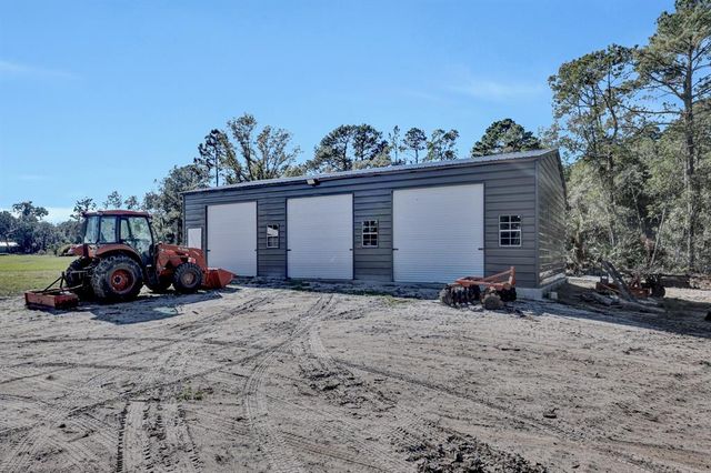 141 WOODS ROAD, San Mateo, FL 32187