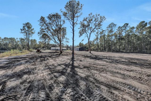 141 WOODS ROAD, San Mateo, FL 32187