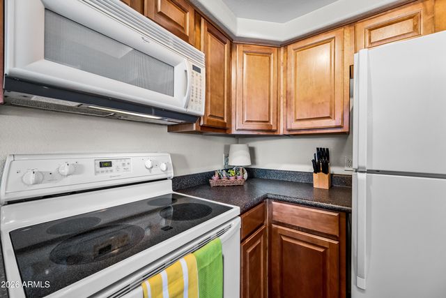 7008 E GOLD DUST Avenue 243, Paradise Valley, AZ 85253