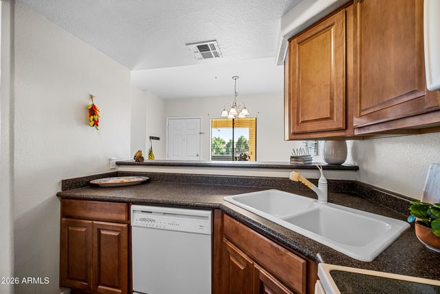 7008 E GOLD DUST Avenue 243, Paradise Valley, AZ 85253