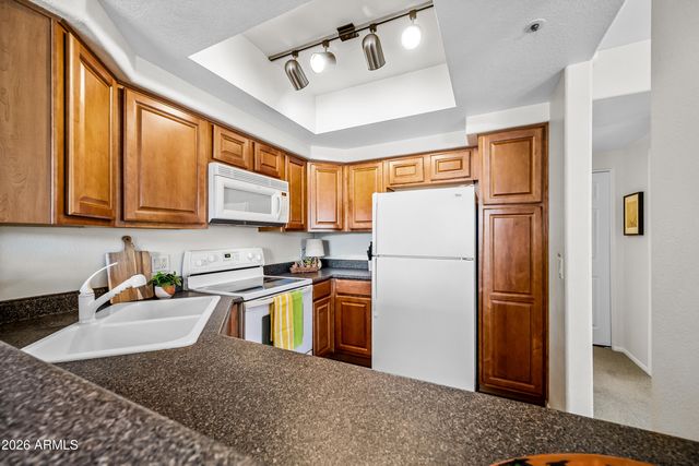 7008 E GOLD DUST Avenue 243, Paradise Valley, AZ 85253