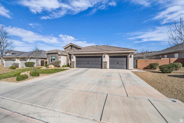 3249 S 3350 ST, St. George, UT 84790