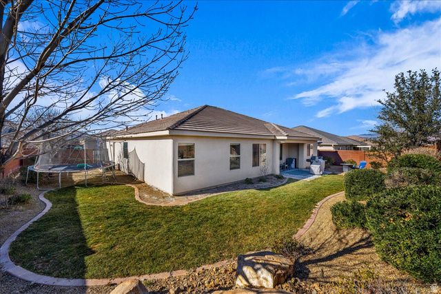 3249 S 3350 ST, St. George, UT 84790