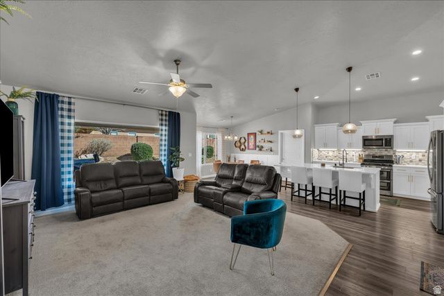3249 S 3350 ST, St. George, UT 84790