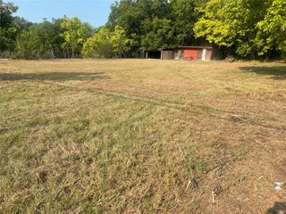 512 S Johnson Street, Mineola, TX 75773