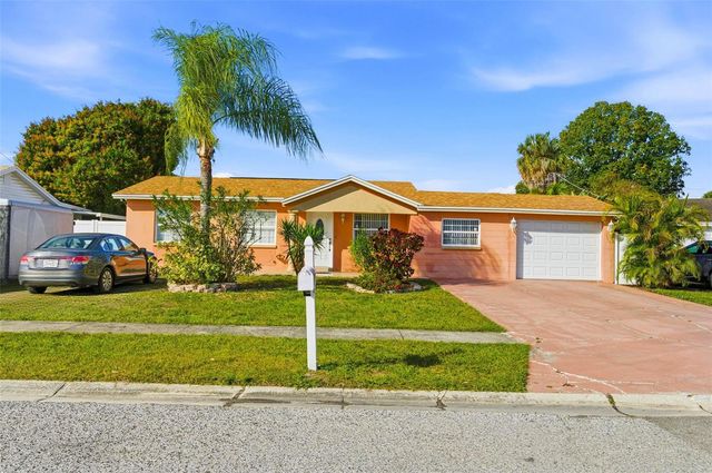 4914 HOLIDAY DRIVE, Tampa, FL 33615