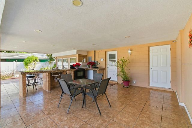 4914 HOLIDAY DRIVE, Tampa, FL 33615