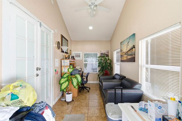 4914 HOLIDAY DRIVE, Tampa, FL 33615