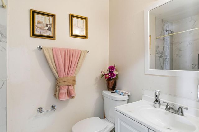 4914 HOLIDAY DRIVE, Tampa, FL 33615