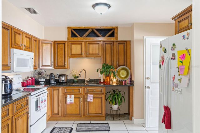 4914 HOLIDAY DRIVE, Tampa, FL 33615