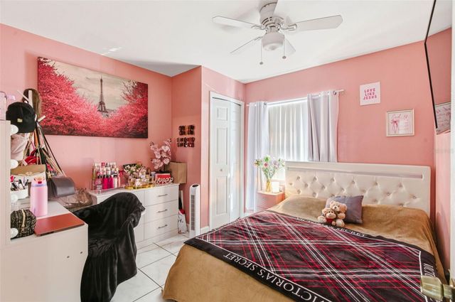 4914 HOLIDAY DRIVE, Tampa, FL 33615