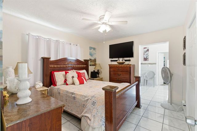 4914 HOLIDAY DRIVE, Tampa, FL 33615