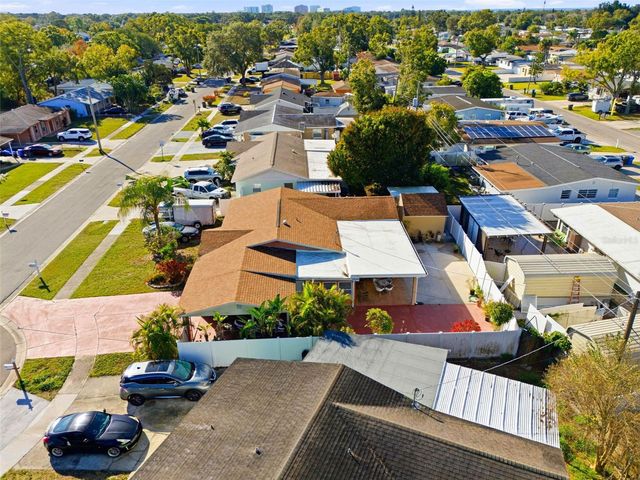 4914 HOLIDAY DRIVE, Tampa, FL 33615